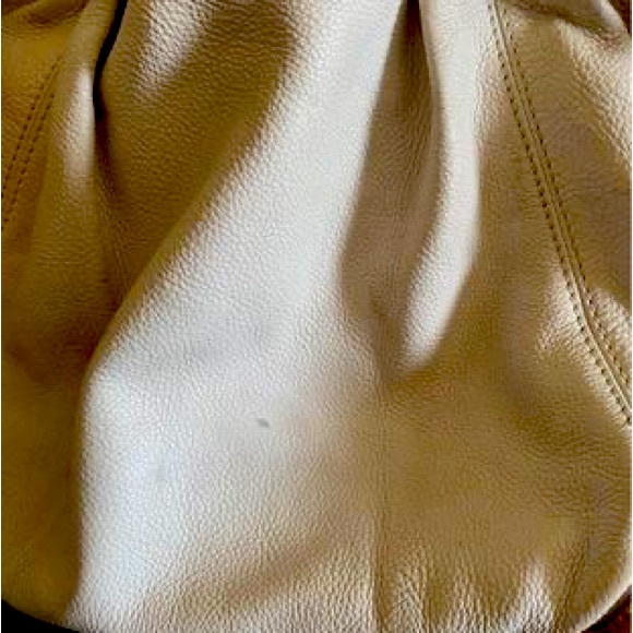 Michael Kors Bags - Picture 3 of 6